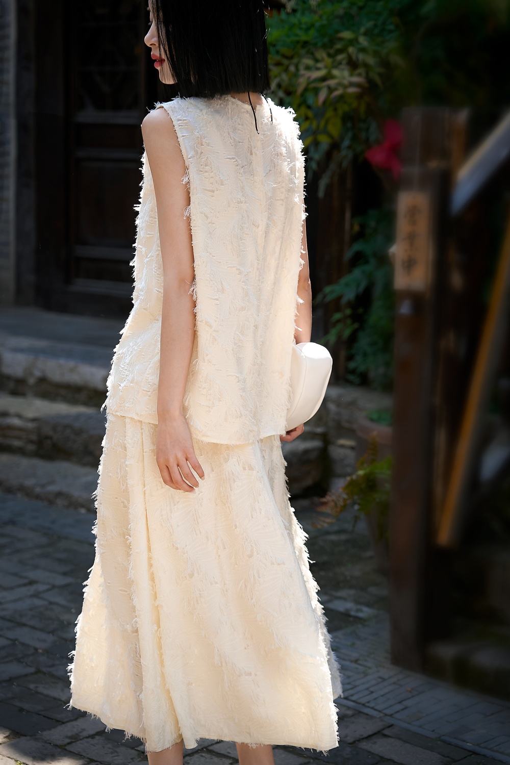 Feather real silk vest romantic white skirt a set