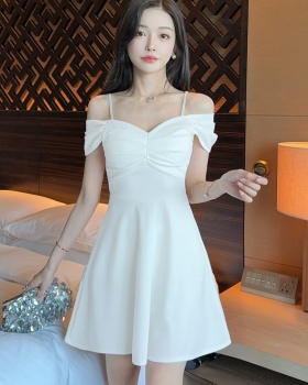 Wrapped chest flat shoulder strap dress sexy slim dress