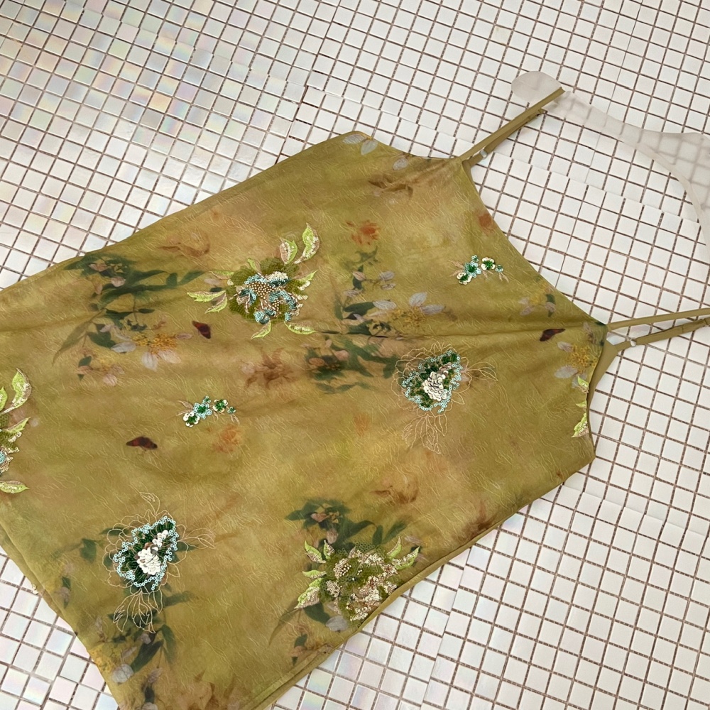 Sequins embroidered halter tops