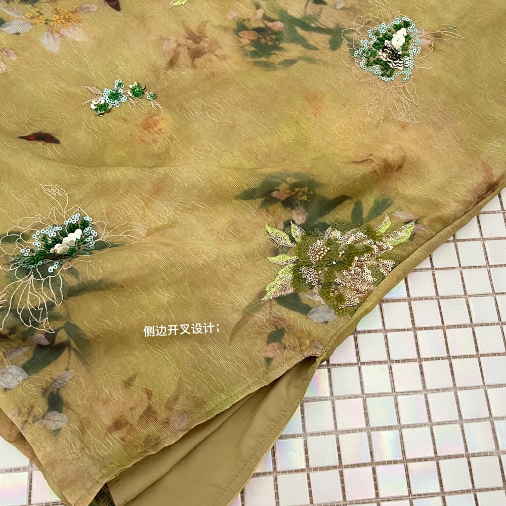 Sequins embroidered halter tops