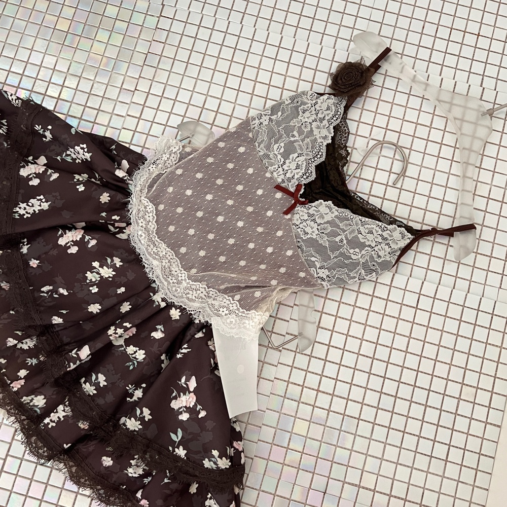 Slim niche short short skirt summer lace tops a set