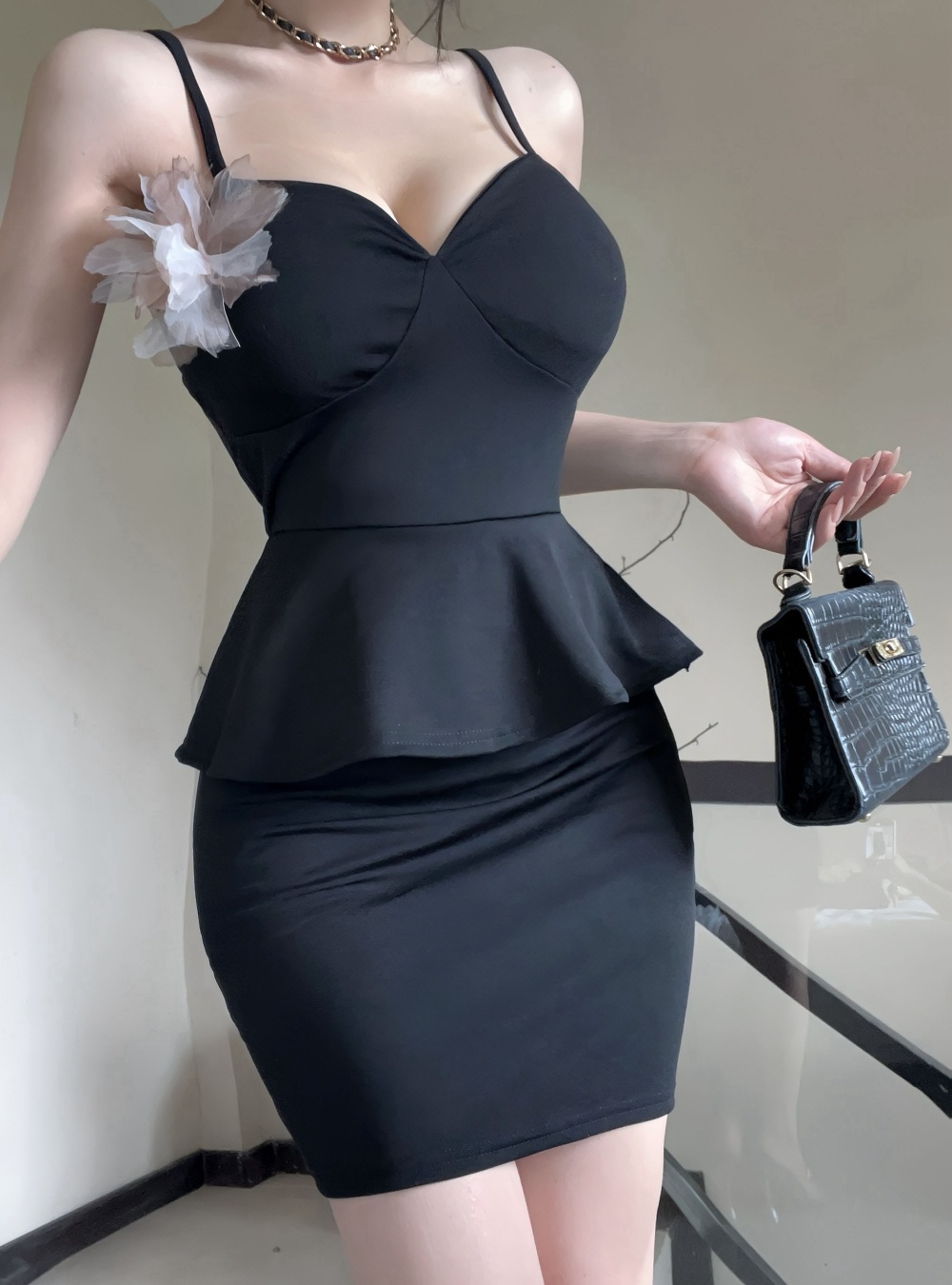 Sling slim Cover belly dress low-cut lotus leaf edges T-back