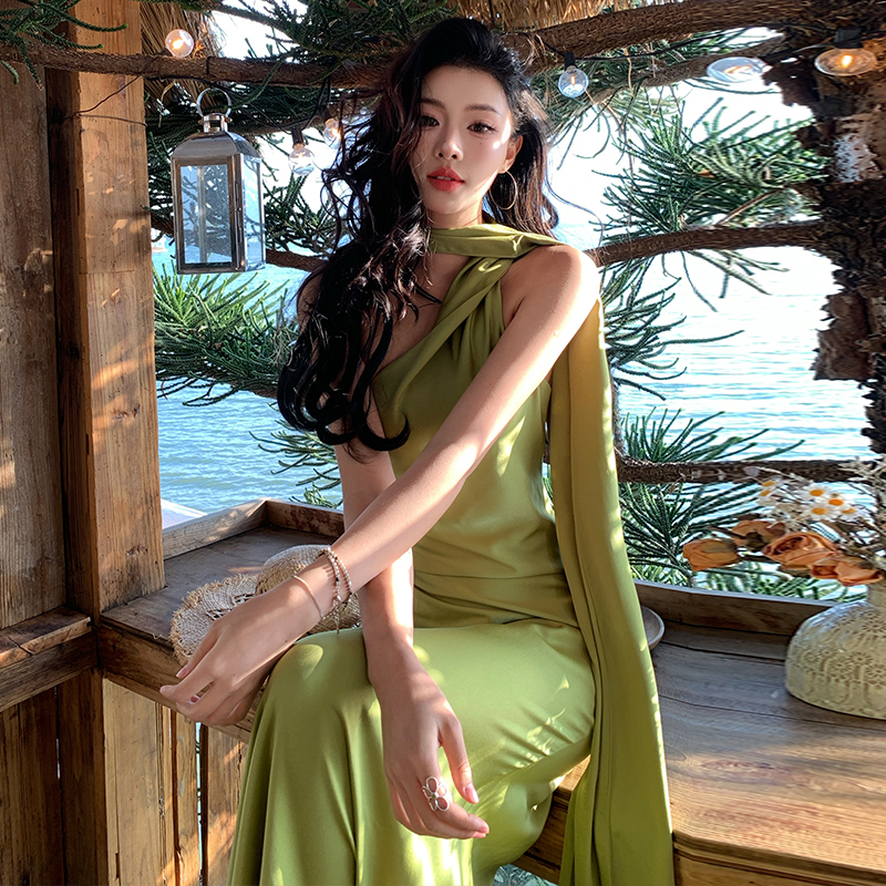 Fashion slim streamer simple halter dress