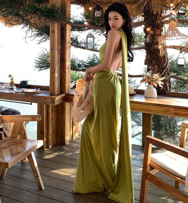 Fashion slim streamer simple halter dress