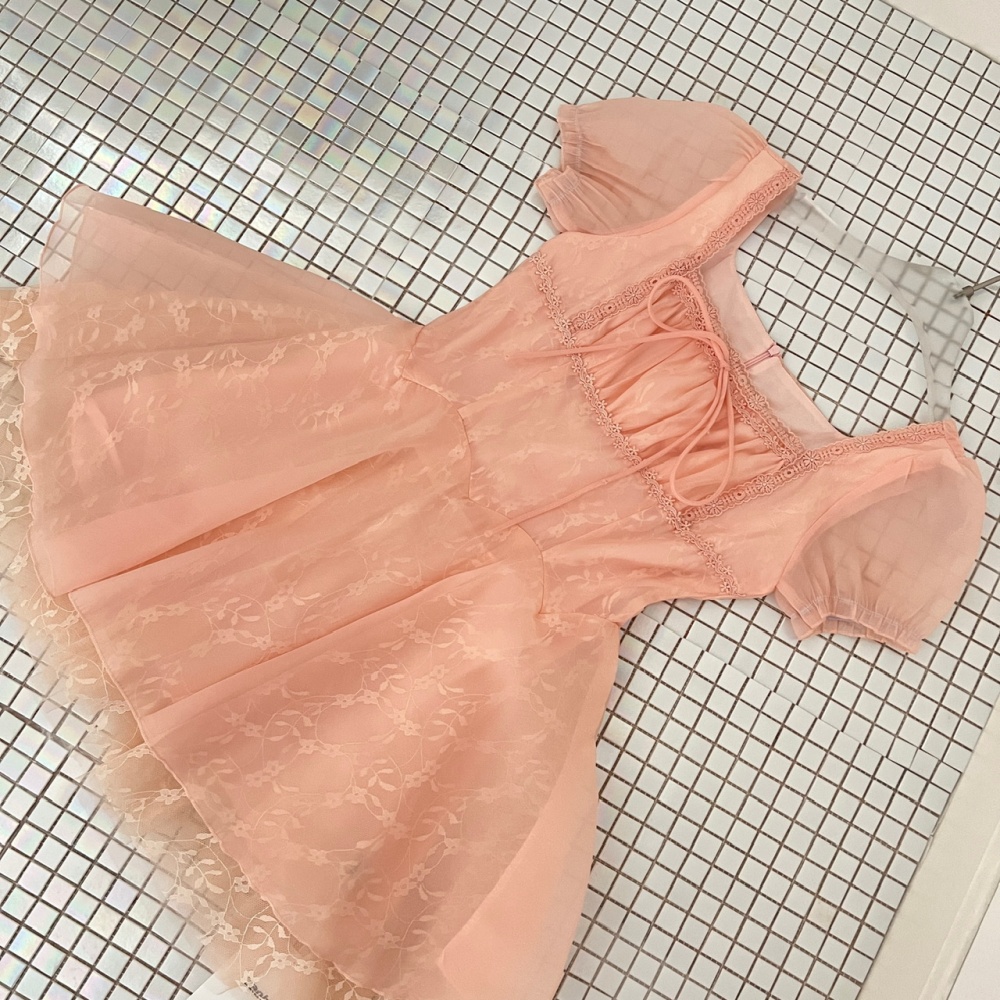 Slim thick and disorderly skirt hem lace five lady dress