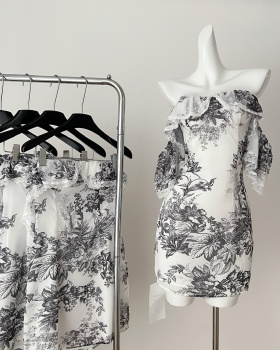 Package hip slim T-back square collar dress for women
