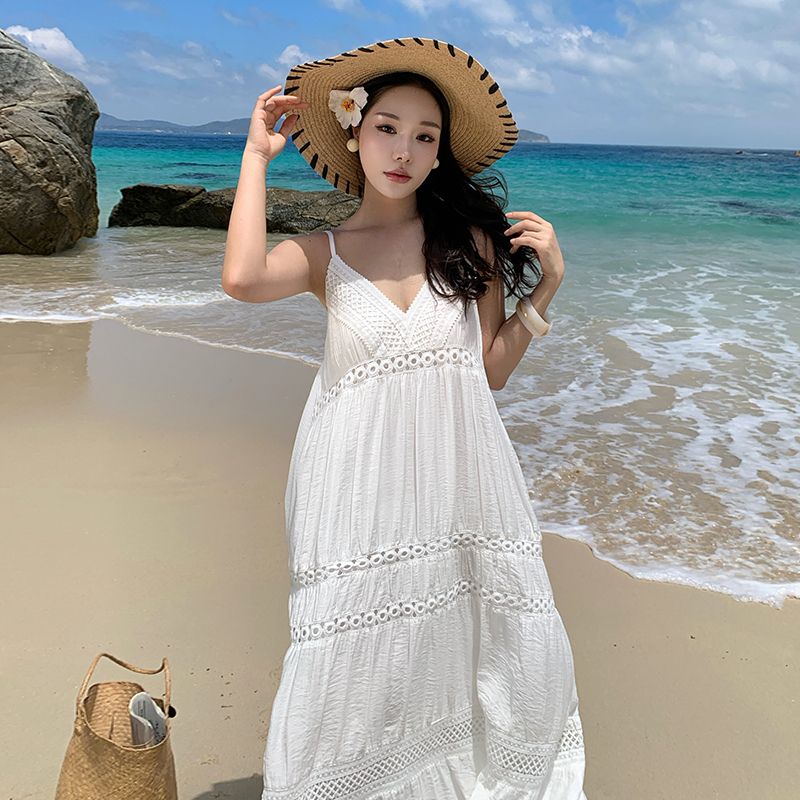 Sling vacation beach dress V-neck white dress