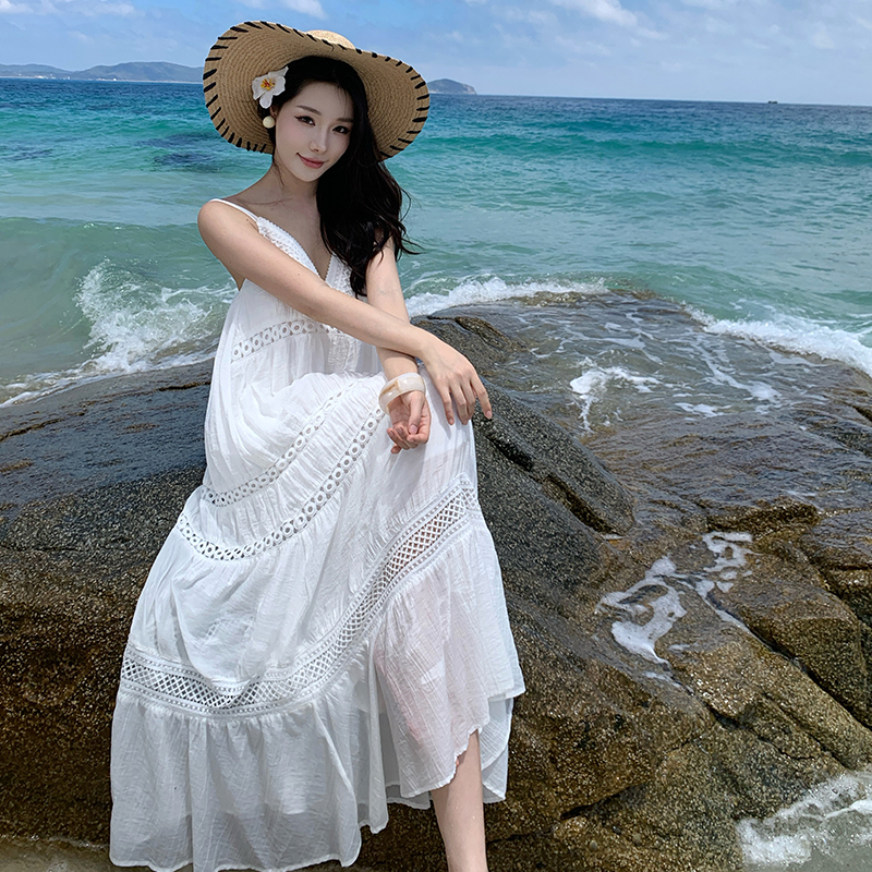 Sling vacation beach dress V-neck white dress