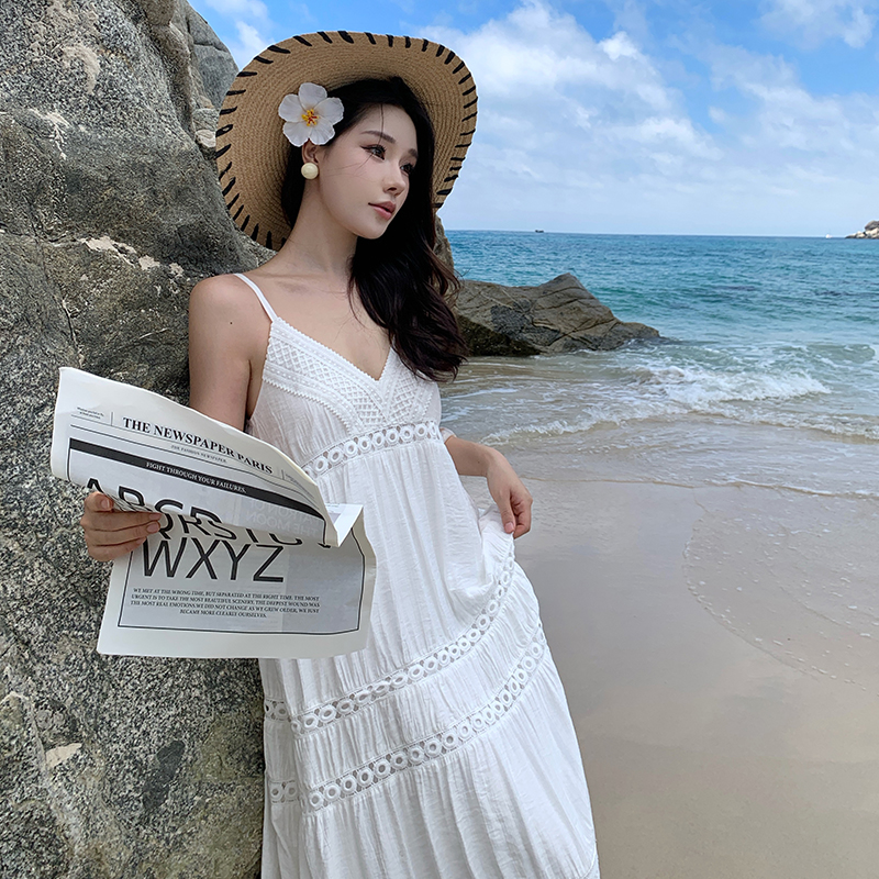 Sling vacation beach dress V-neck white dress