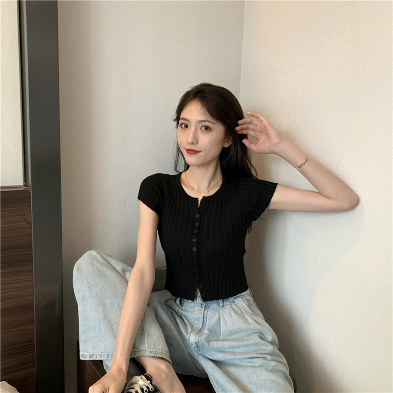 Slim V-neck short T-shirt navel summer sweater
