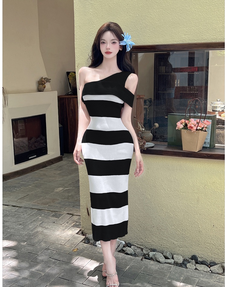 Stripe sloping shoulder dress tender long dress for women