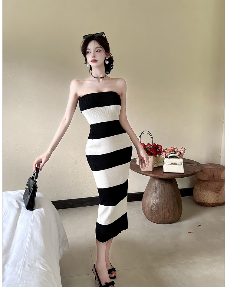 Knitted European style wrapped chest vacation dress for women