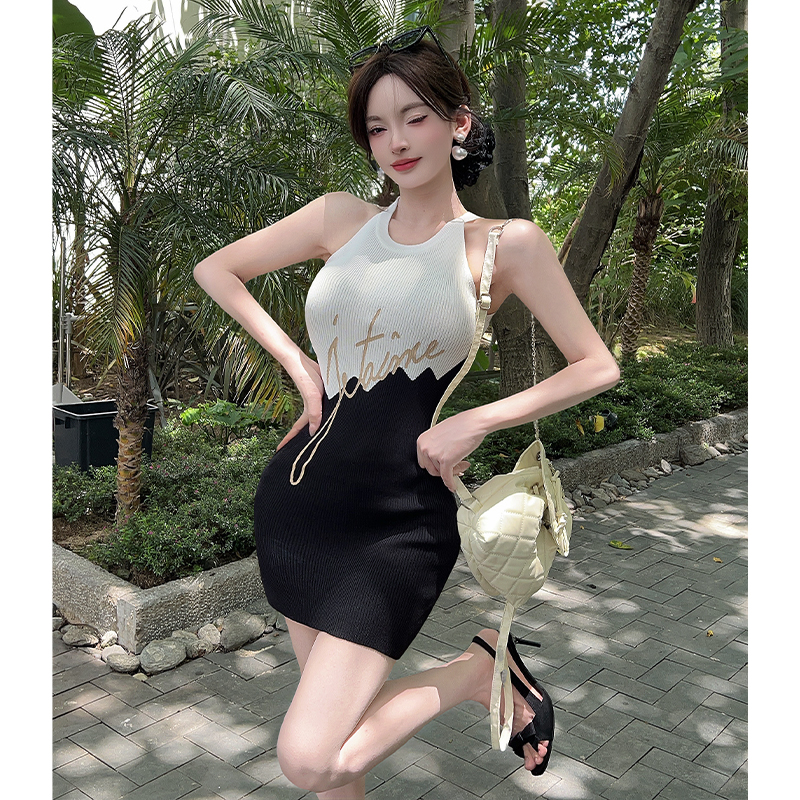 Package hip knitted sexy ladies wrapped chest dress