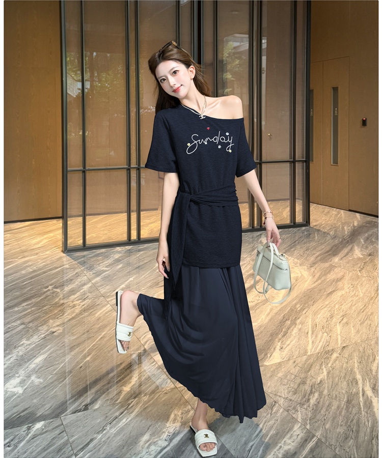 Pseudo-two T-shirt sloping shoulder tops a set