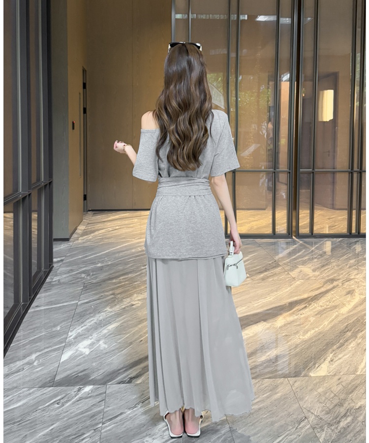 Pseudo-two T-shirt sloping shoulder tops a set