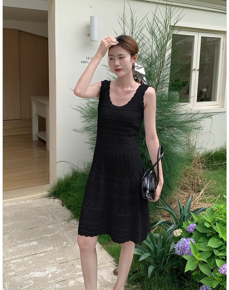 A-line pinched waist T-back knitted sleeveless vest