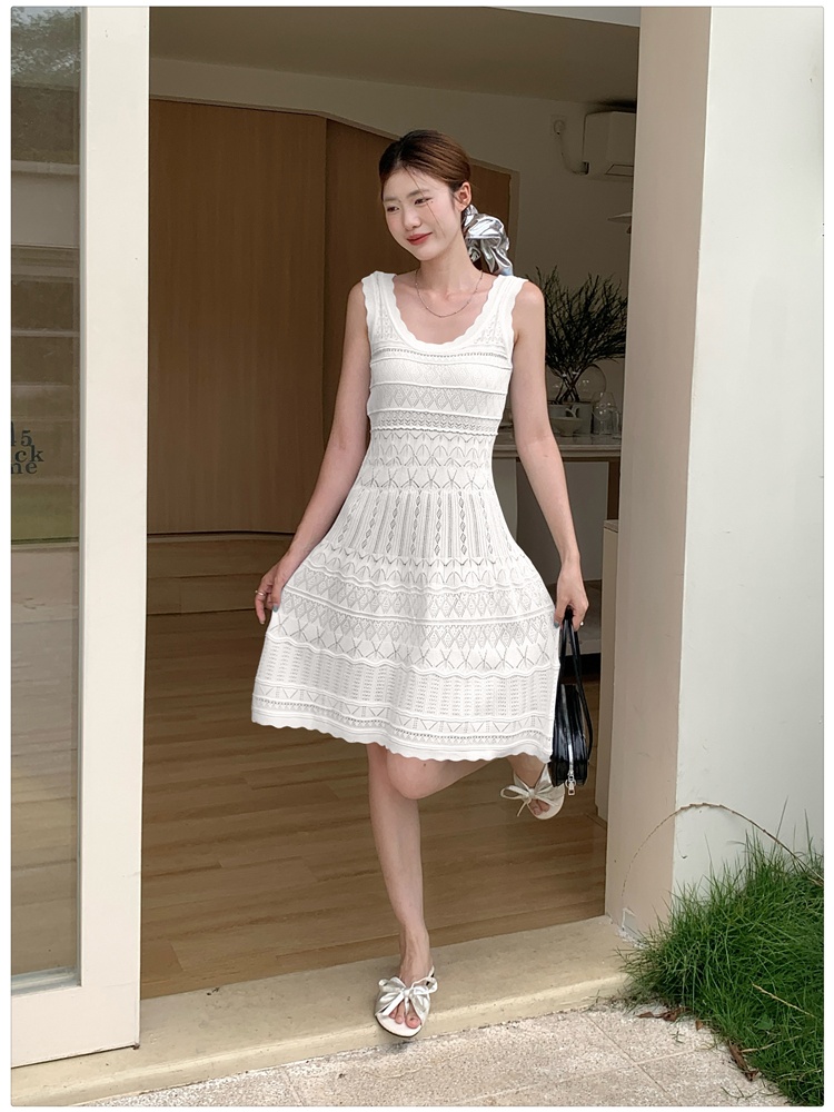 A-line pinched waist T-back knitted sleeveless vest