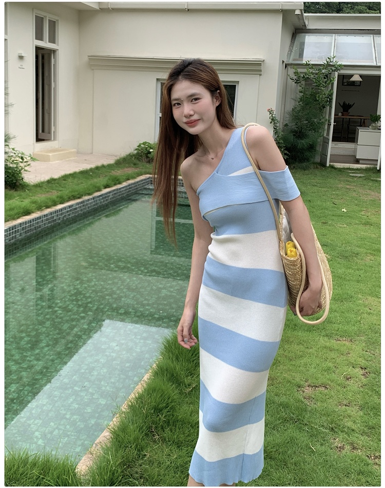 Sloping shoulder package hip dress temperament stripe vest