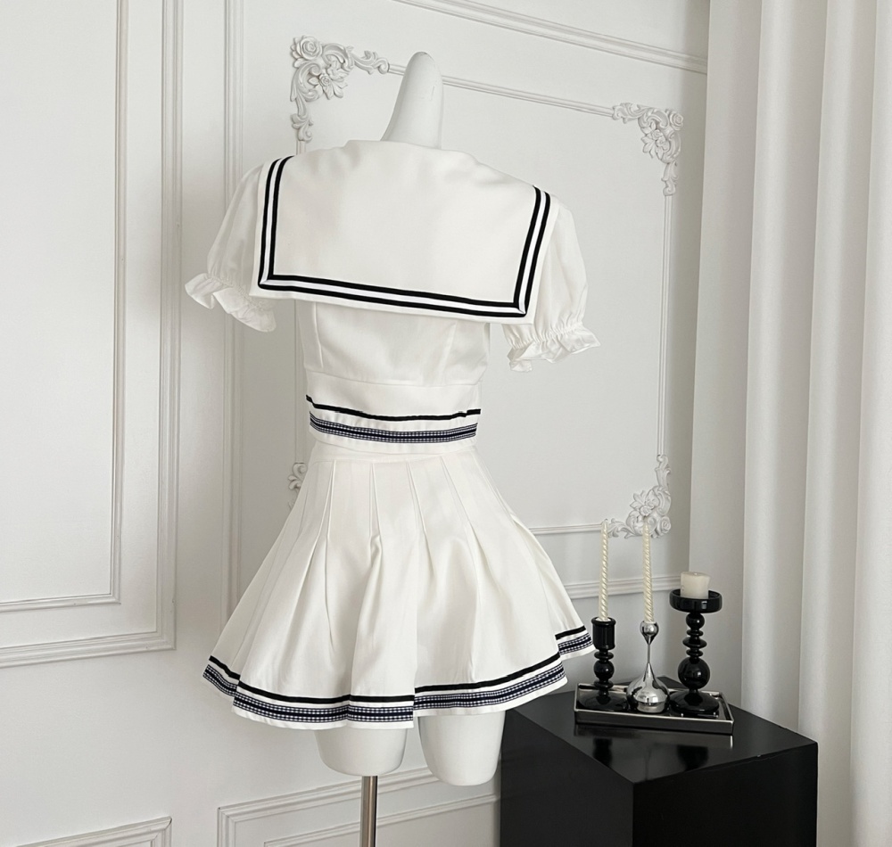 College style short skirt tops a set for women