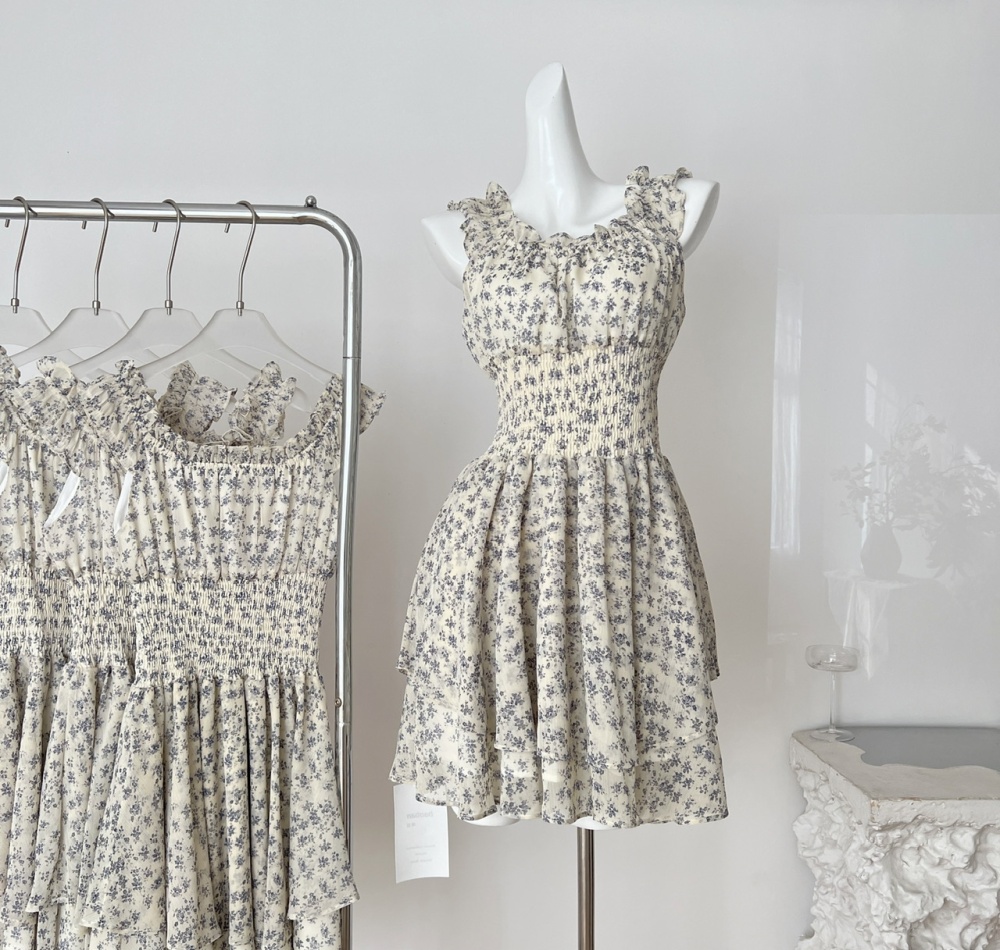 Summer pinched waist floral flat shoulder dress