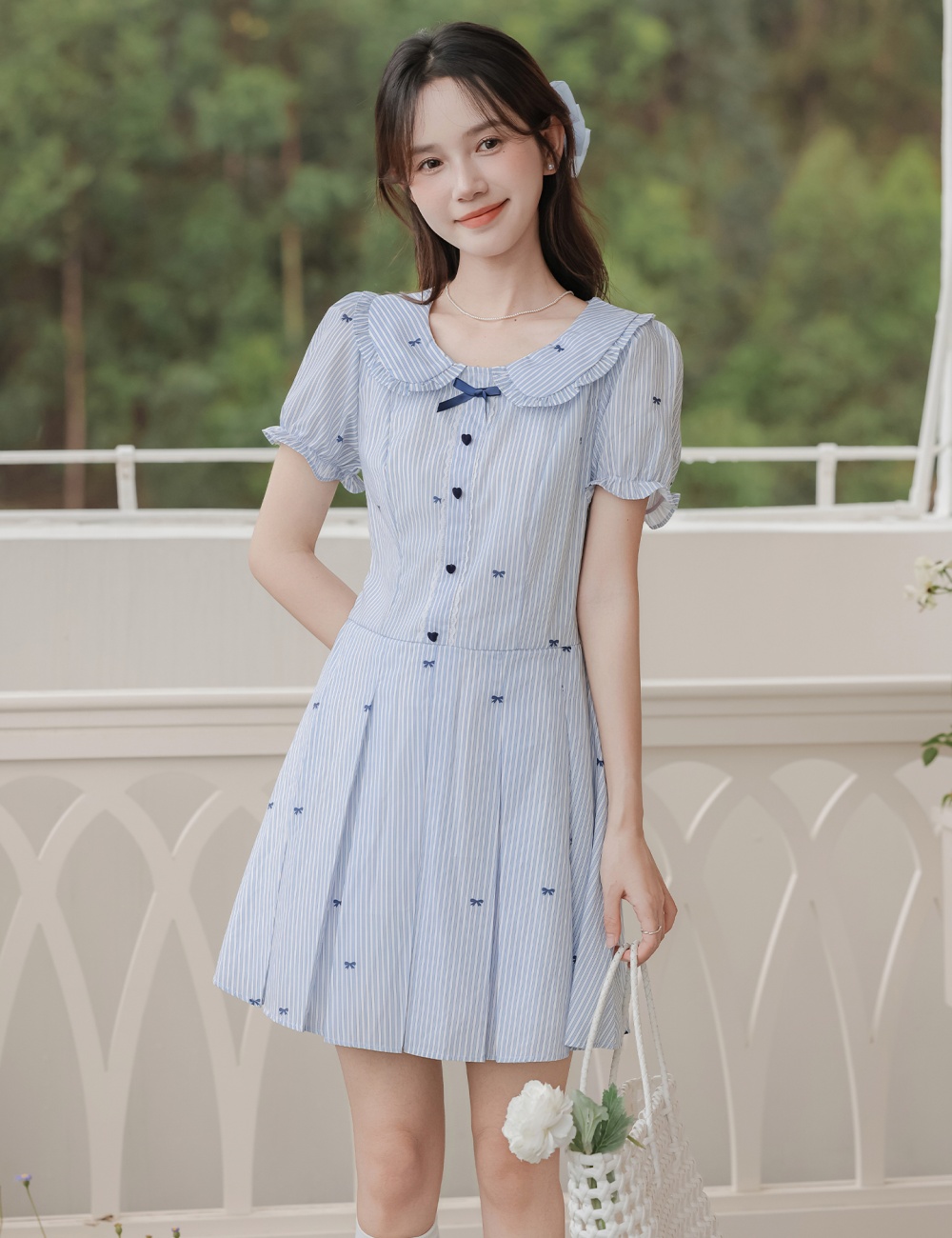 Refreshing stripe dress show young doll collar shirt
