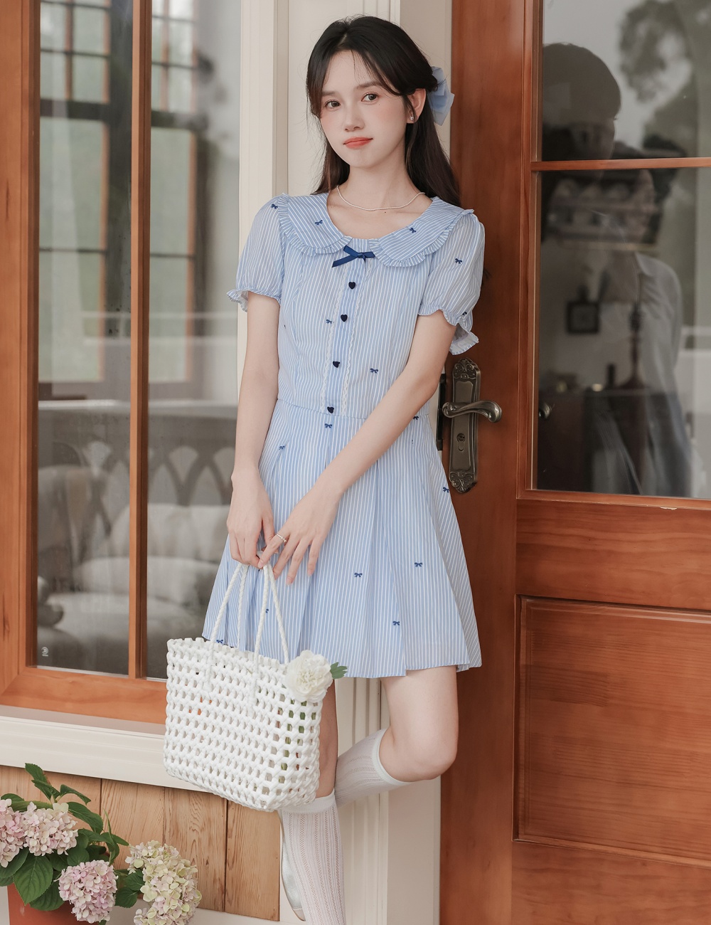 Refreshing stripe dress show young doll collar shirt
