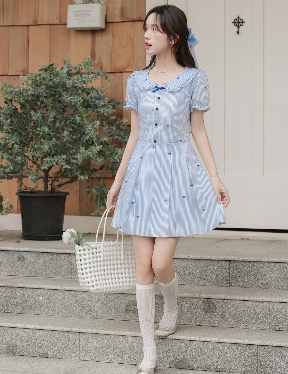 Refreshing stripe dress show young doll collar shirt