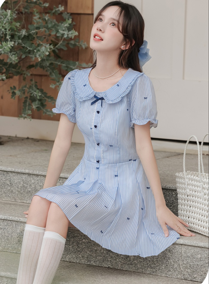 Refreshing stripe dress show young doll collar shirt