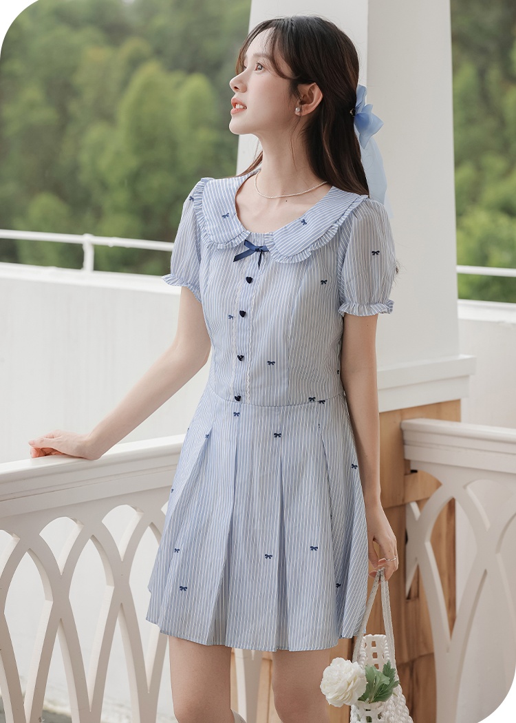 Refreshing stripe dress show young doll collar shirt