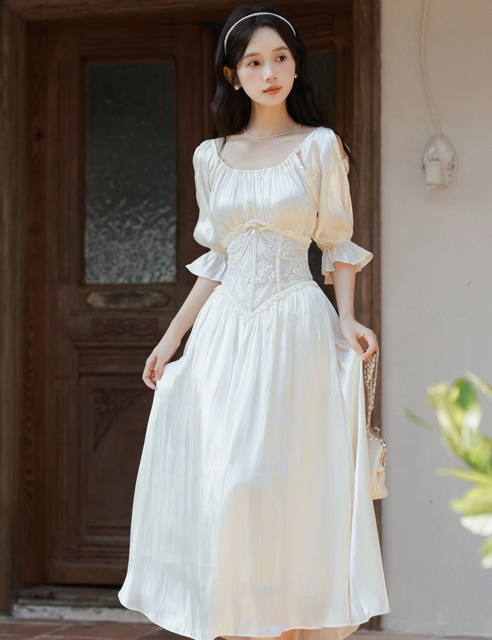White splice commuting summer court style dress