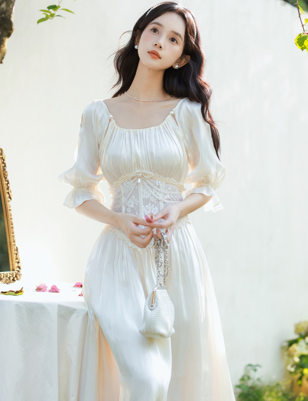 White splice commuting summer court style dress