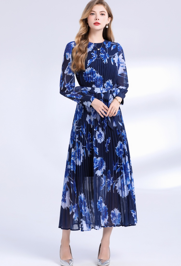 Round neck elegant big skirt pinched waist dress