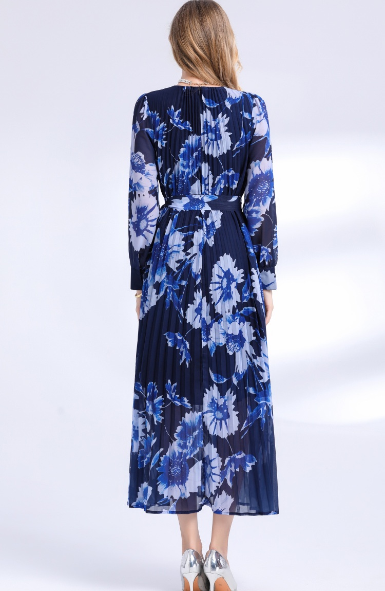 Round neck elegant big skirt pinched waist dress