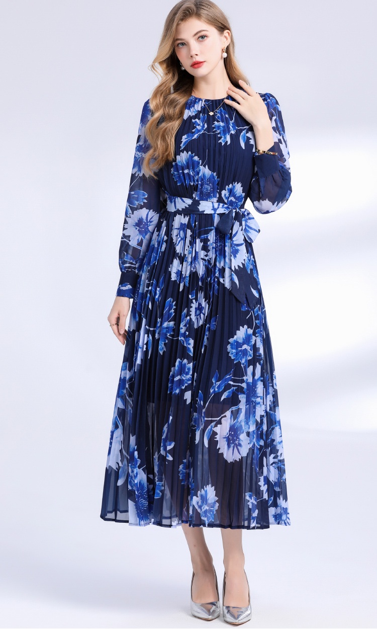 Round neck elegant big skirt pinched waist dress