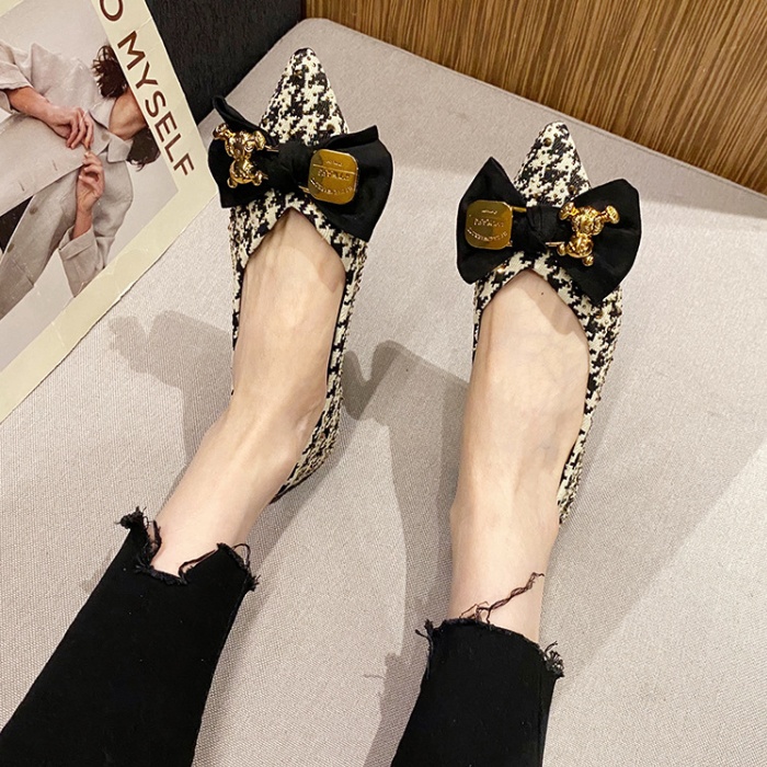 Large yard spring and summer plaid shoes for women