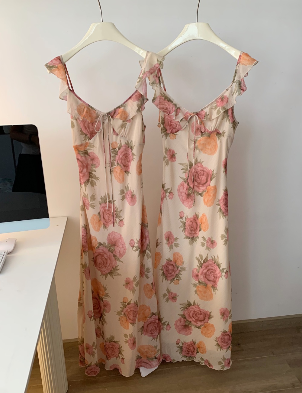 Apricot temperament dress V-neck pinched waist cardigan a set