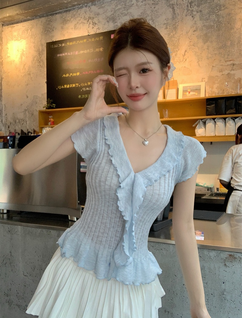 Show young V-neck sweater slim tender tops