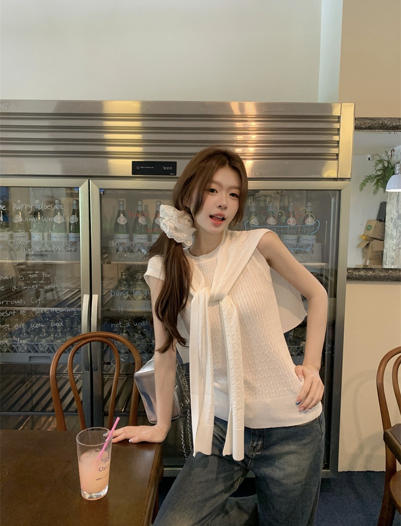 Round neck tender shawl temperament enticement tops a set