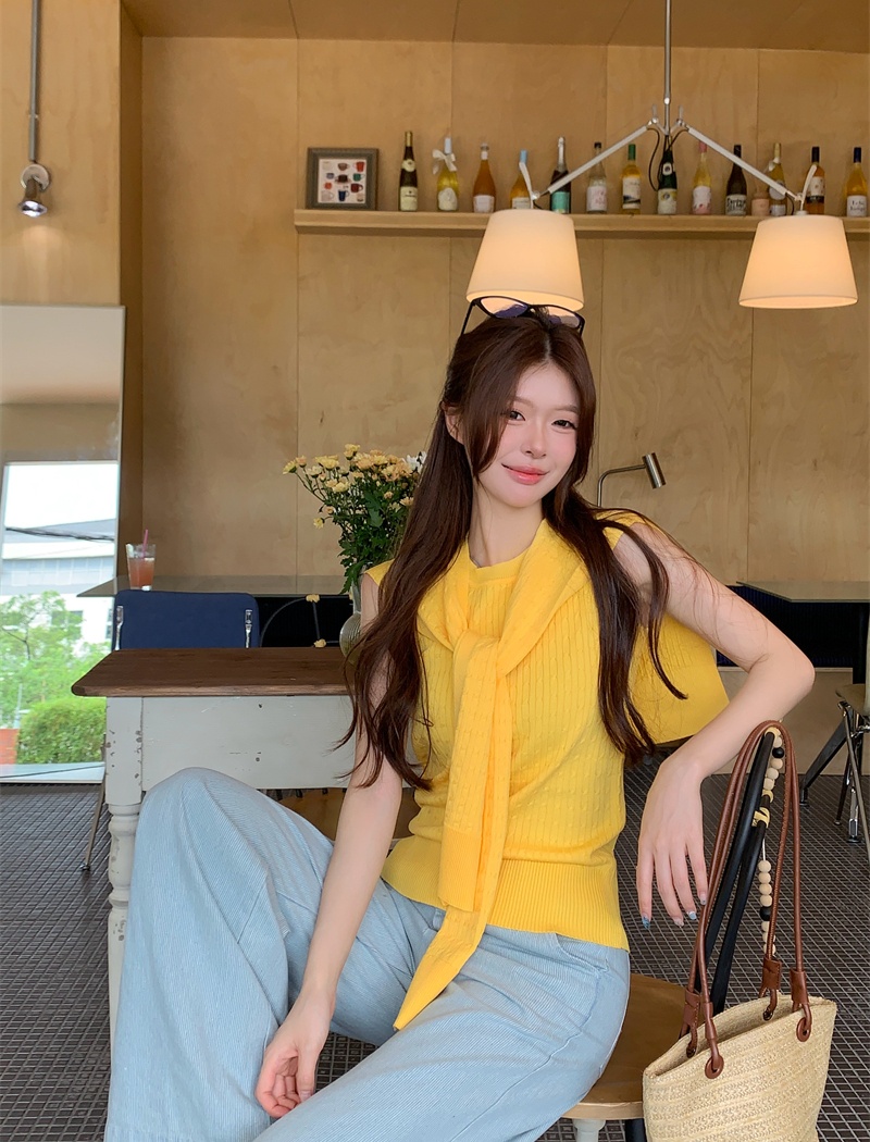 Round neck tender shawl temperament enticement tops a set