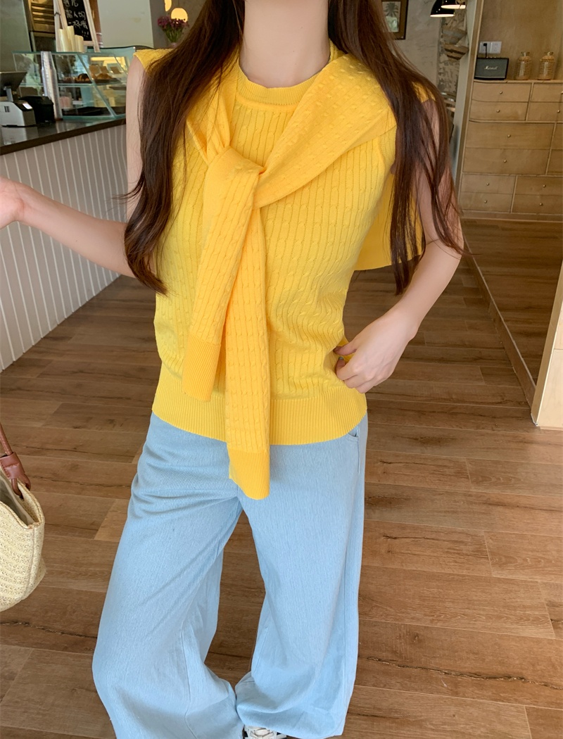 Round neck tender shawl temperament enticement tops a set
