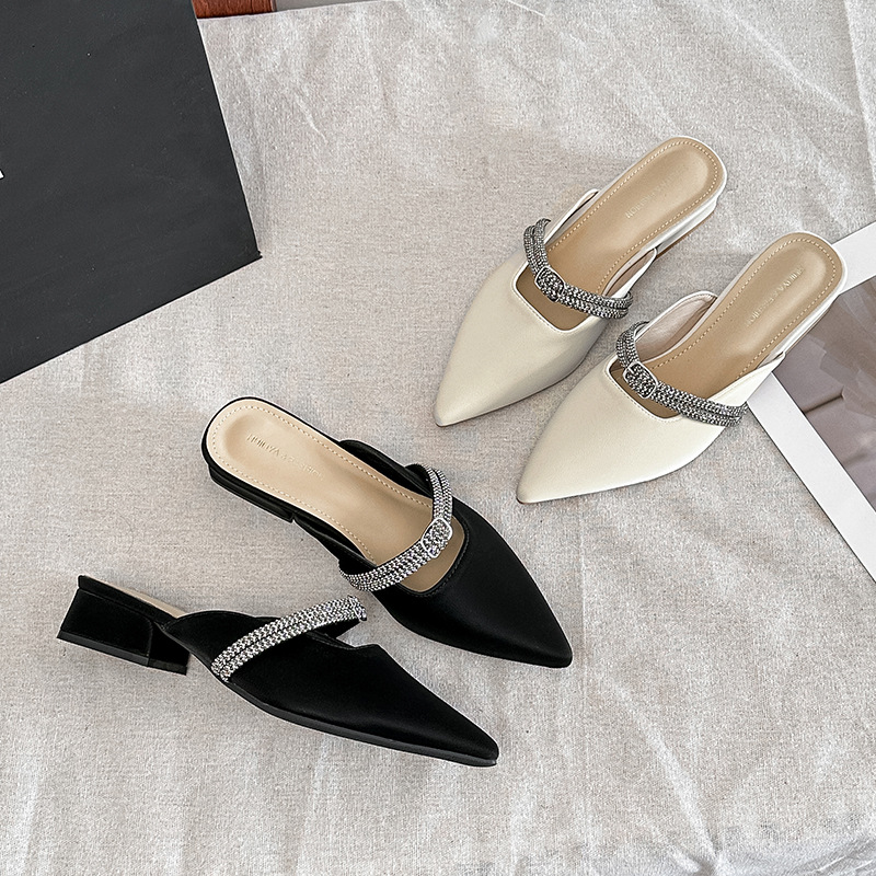 Thick half sandals wears outside lady slippers for women