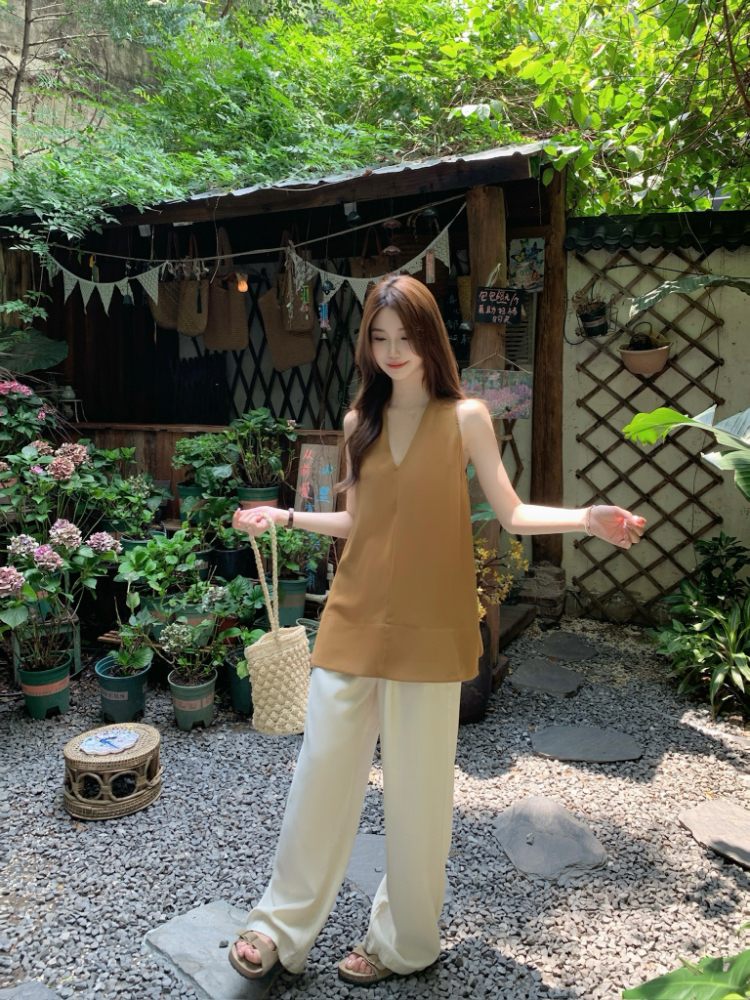 Halter summer shirt sleeveless simple tops for women