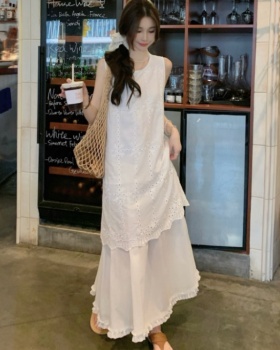 Hollow summer crochet vest France style Pseudo-two dress