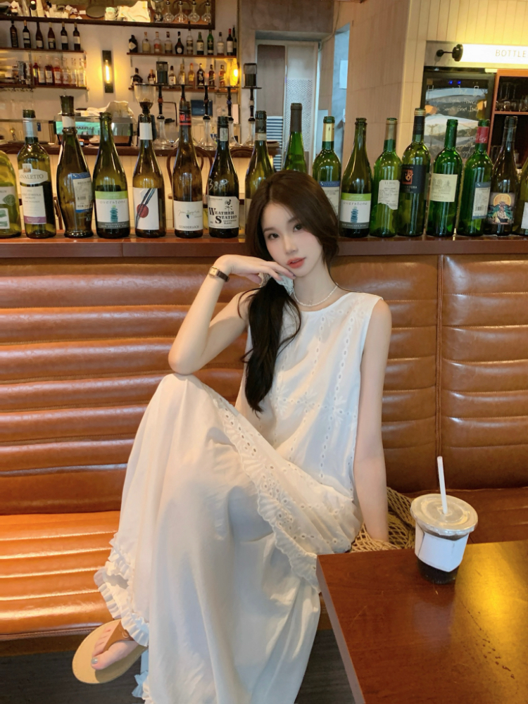 Hollow summer crochet vest France style Pseudo-two dress