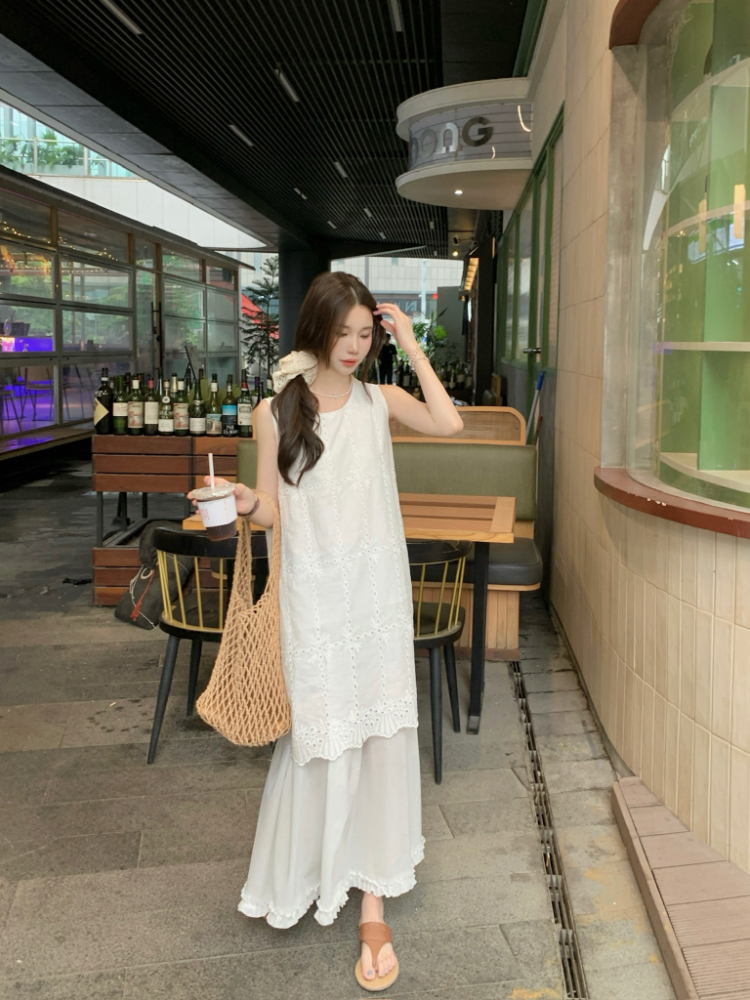 Hollow summer crochet vest France style Pseudo-two dress