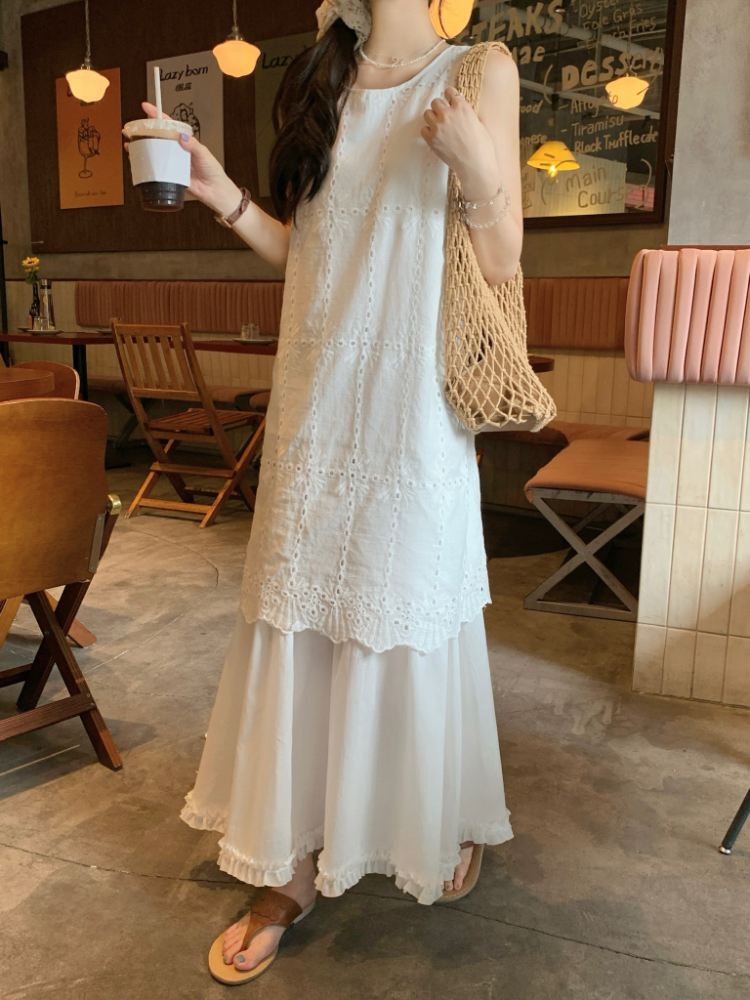 Hollow summer crochet vest France style Pseudo-two dress