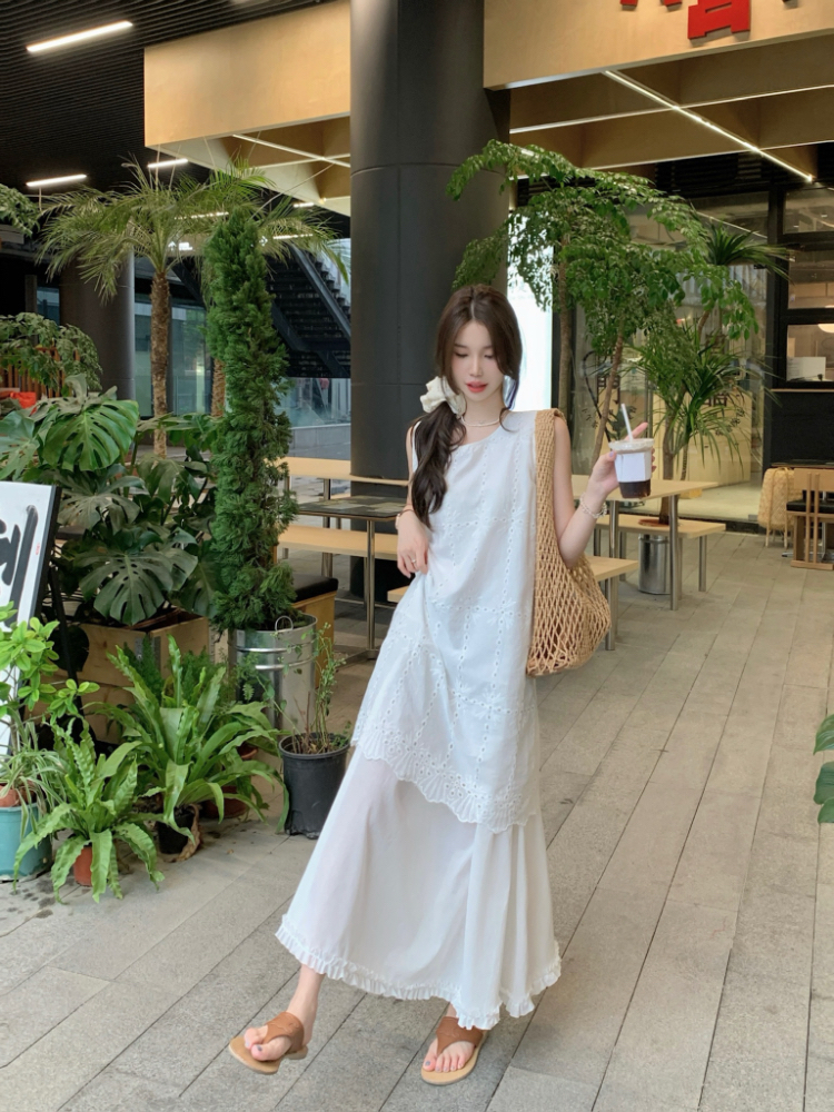 Hollow summer crochet vest France style Pseudo-two dress