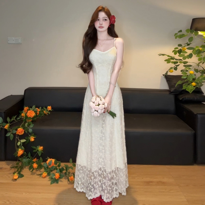 Summer vacation dress white sling long dress for women