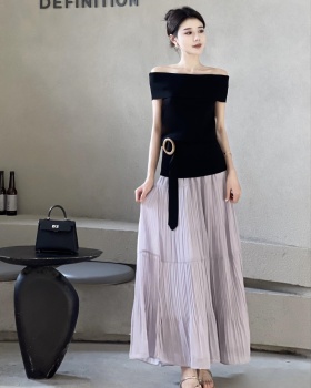 Cake fashion skirt flat shoulder ice silk sweater 2pcs set