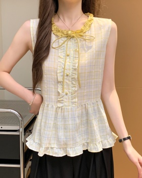 Sleeveless plaid unique tops fungus lace shirt for women